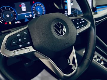 Volkswagen Golf - 3