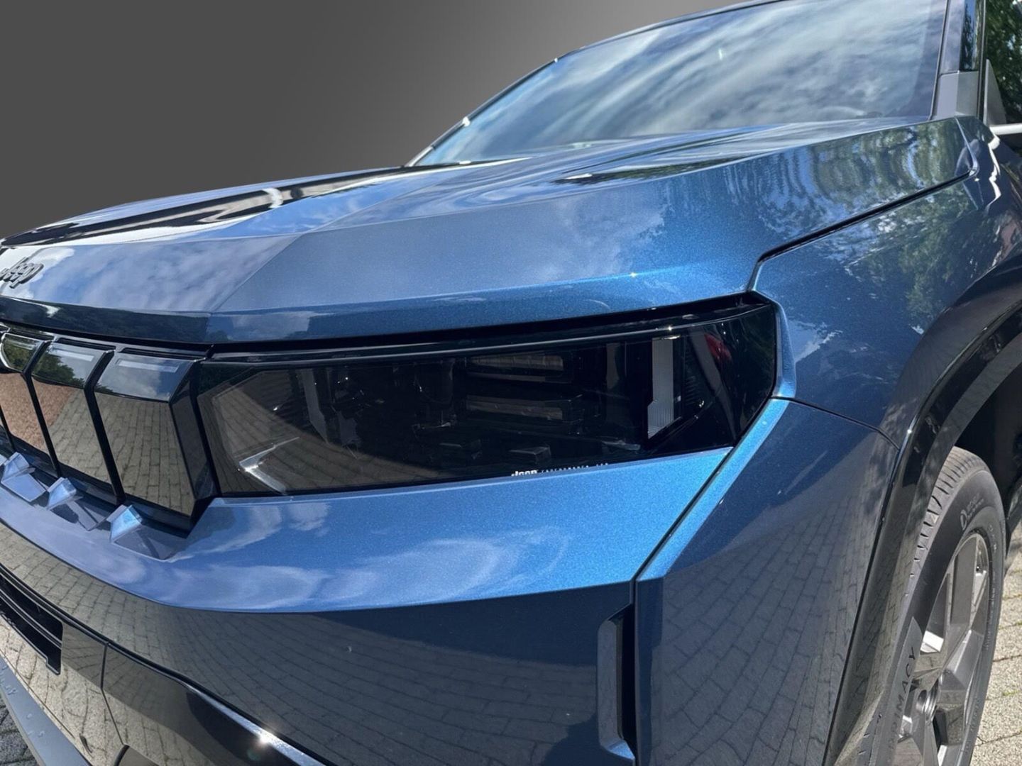 Fahrzeugabbildung Jeep Compass MY26 FIRST EDITION E-HYBRID PANO VOLL