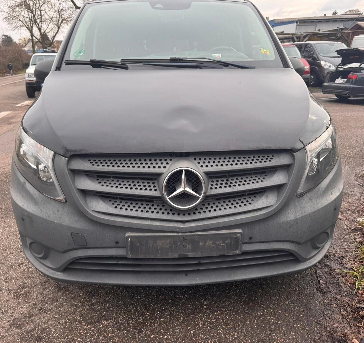 Mercedes-Benz Vito  116  9 SITZER AUTOMATIK LEDER  NAVI