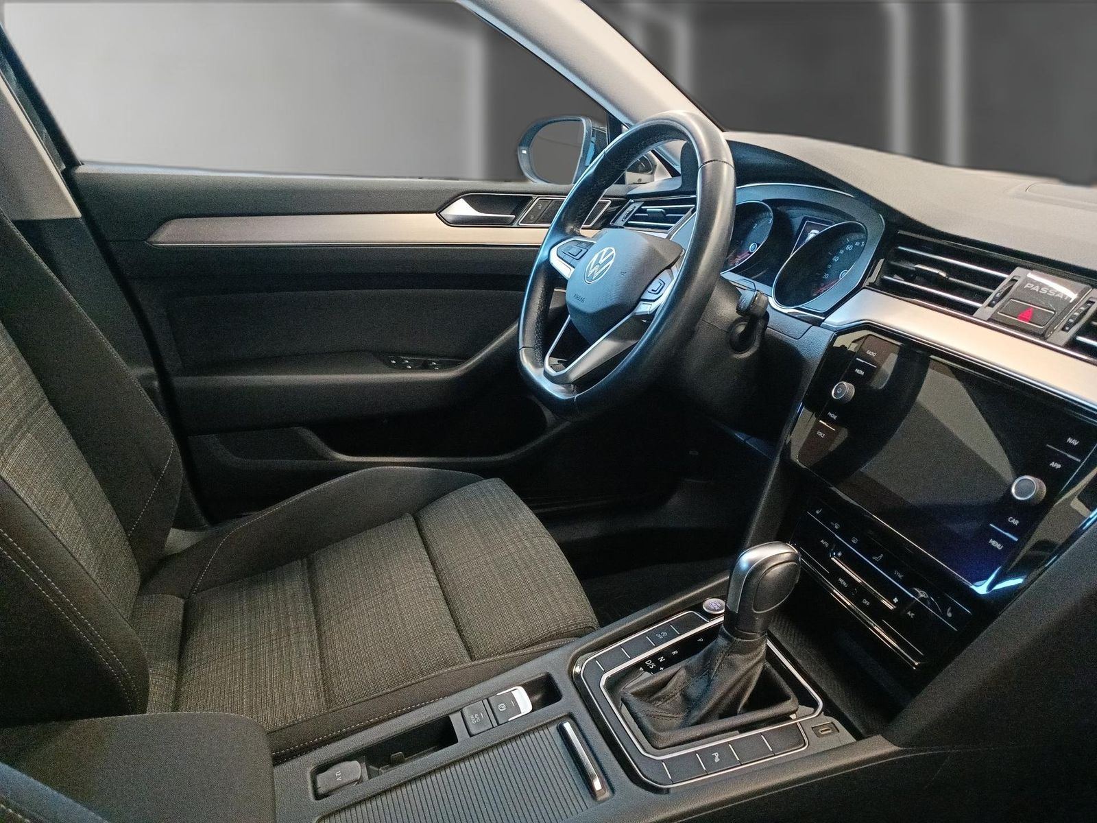 Volkswagen Passat - Bild 14