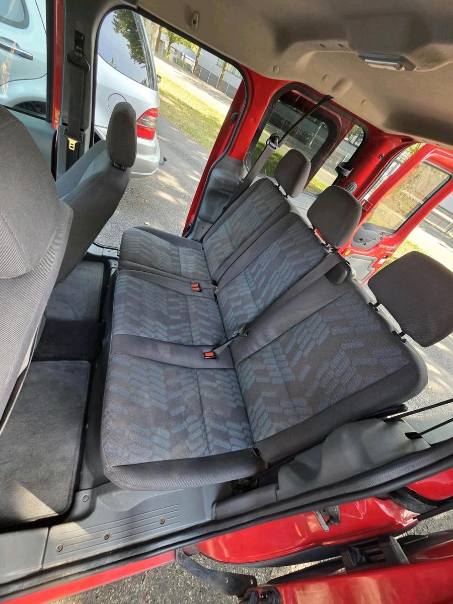 Ford Tourneo 2005 — photo 8