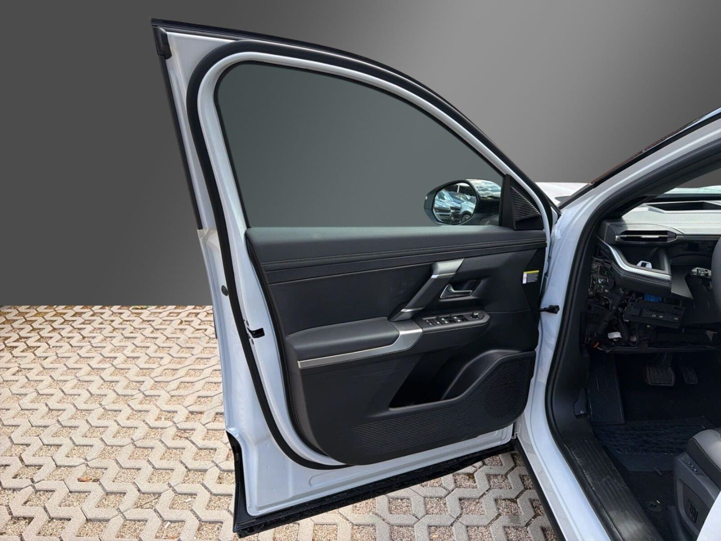 Fahrzeugabbildung Jeep Compass MY26 FIRST EDITION E-HYBRID PANO VOLL