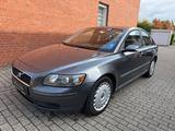 Volvo S40 Lim. 2.0 D Kinetic"Klima"Einparkhilfe - graue Volvo S40