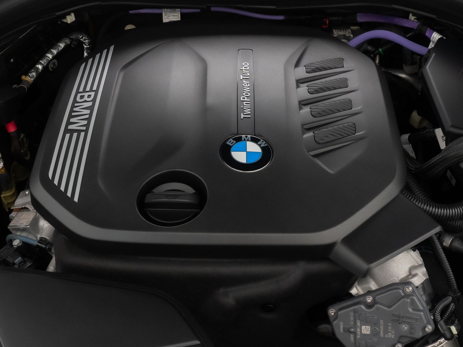 Fahrzeugabbildung BMW 520d xD M Sport DAB Laser HUD AHK Alarm Komfort