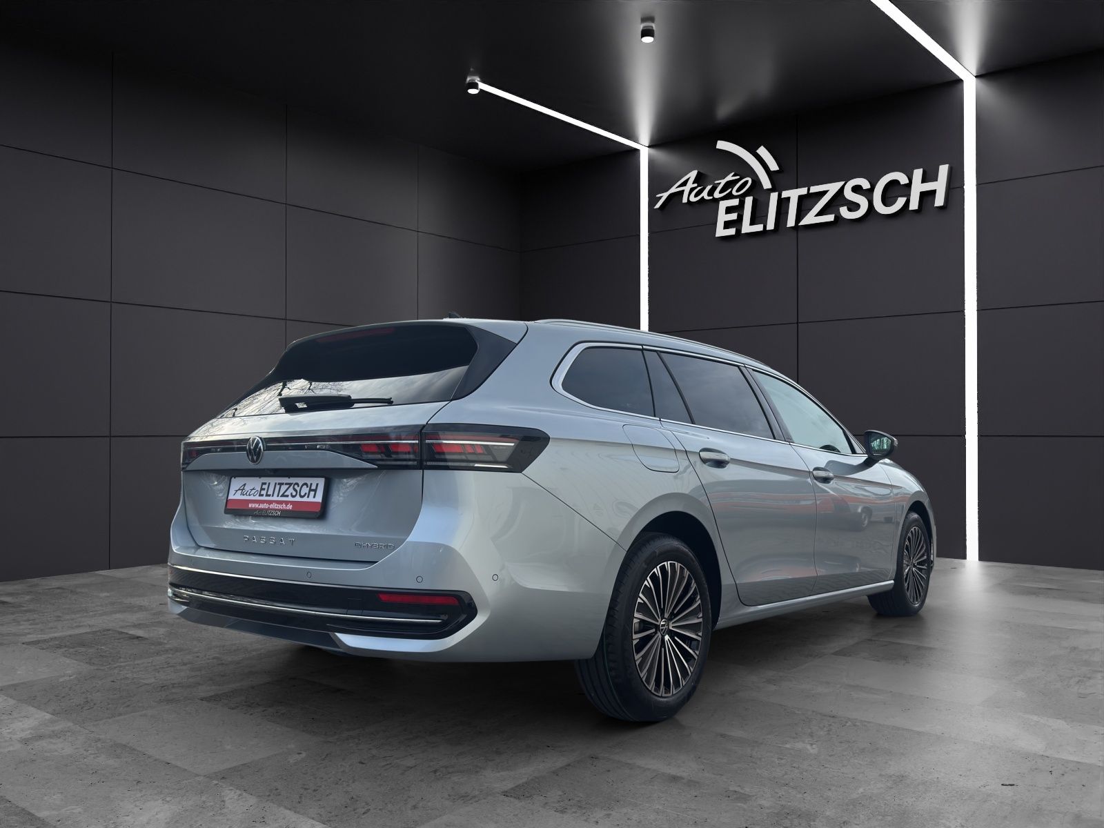 Fahrzeugabbildung Volkswagen Passat Elegance eHybrid IQ.Light ACC AHZV DAB+