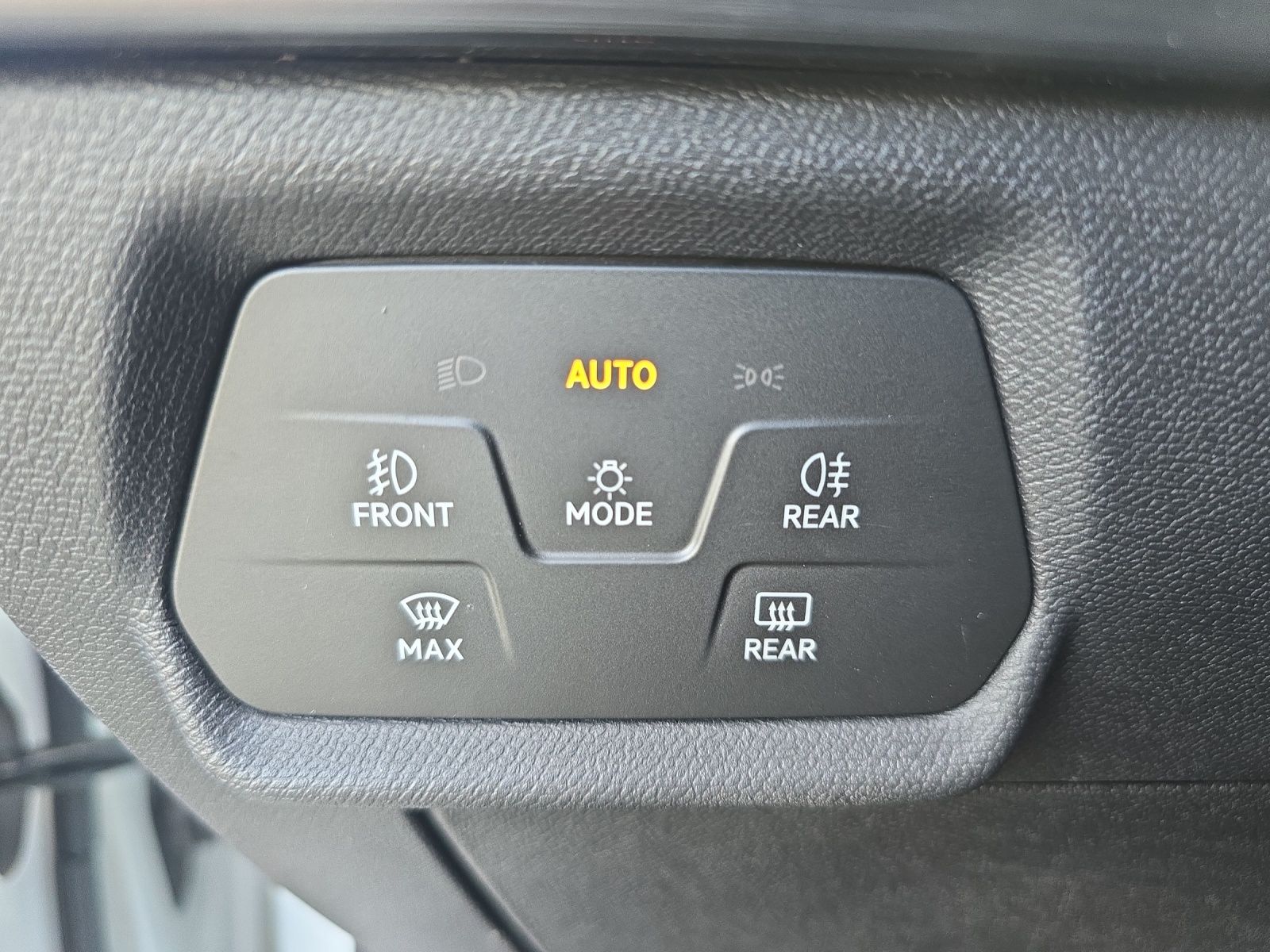 Fahrzeugabbildung CUPRA Formentor 1.5 TSI DSG ACC KAMERA LED