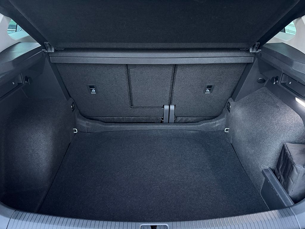 Tiguan 1.5 TSI "URBAN SPORT" *NAVI*LED*