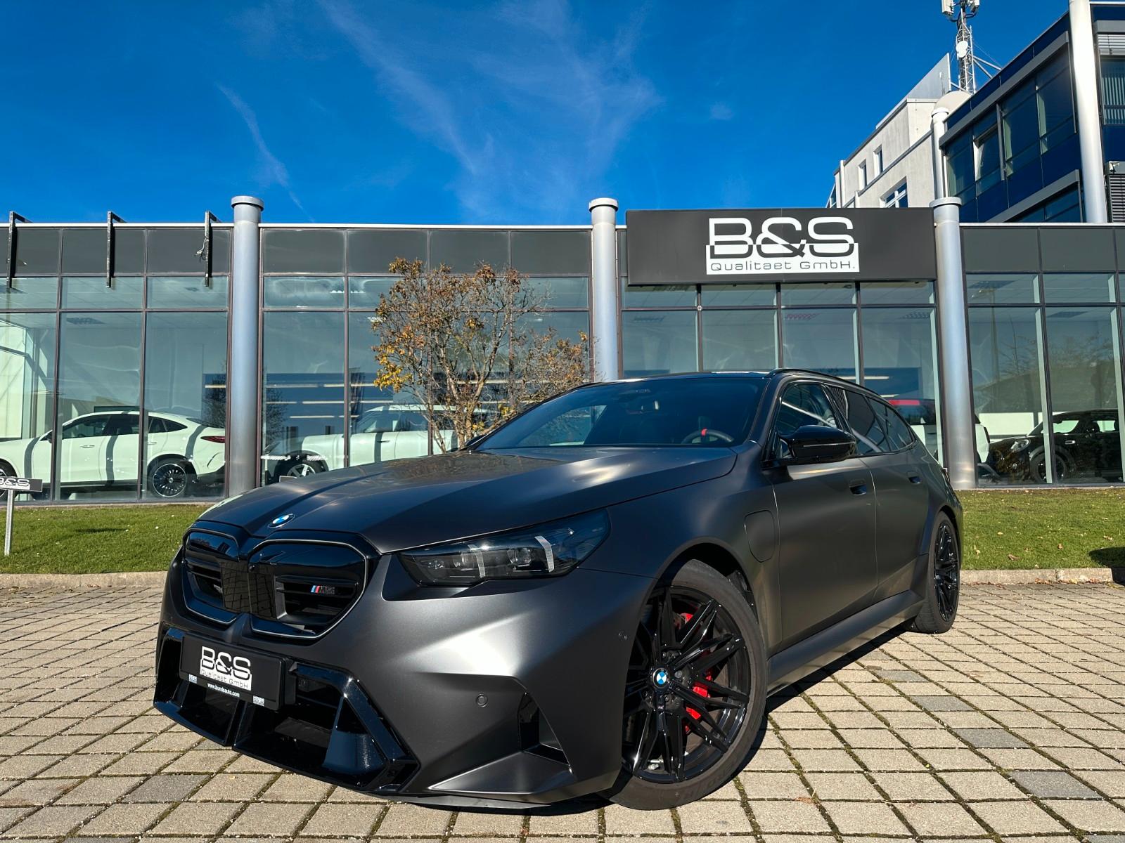 BMW M5 Touring ACC,HUD,B&W,360,M DRIVE PROFESSIONAL