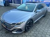 Volkswagen Arteon Shooting Brake R-Line / TÜV NEU / 1. HAND - Volkswagen Arteon mit Benzin-Antrieb: Automatik
