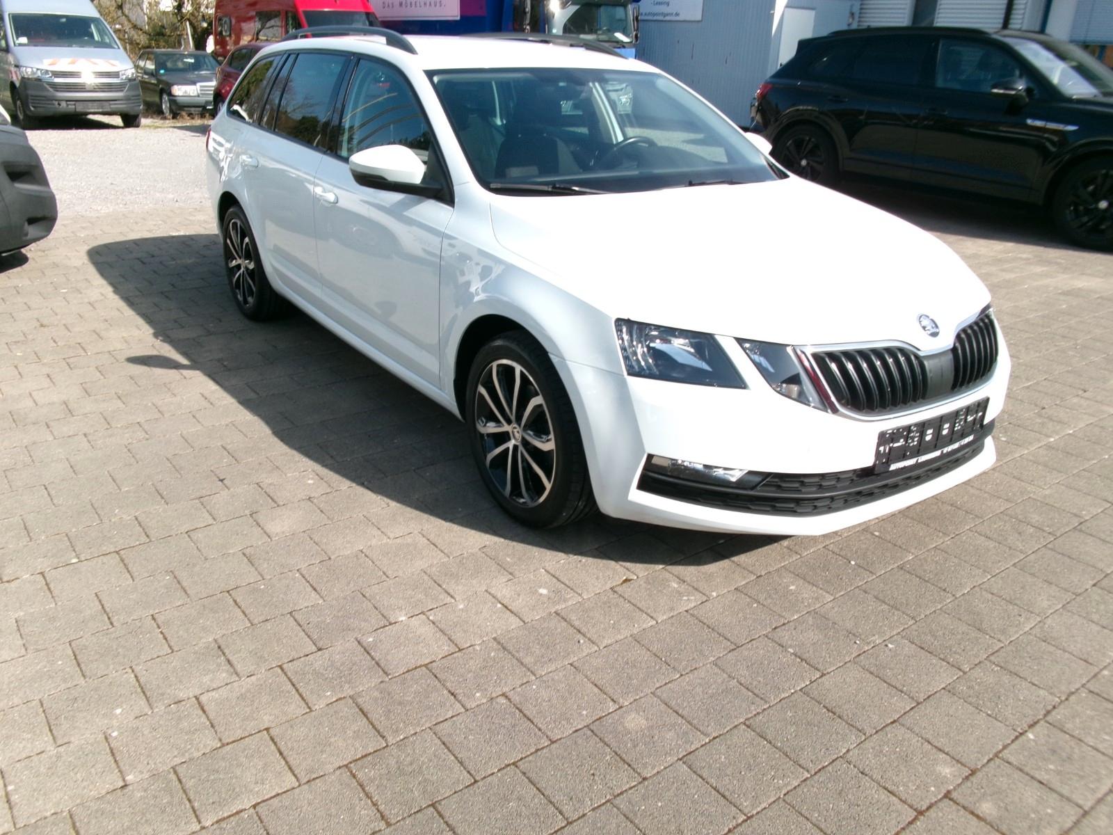 Skoda Octavia Combi Ambition, Green tec Navi, SHZ,PDC