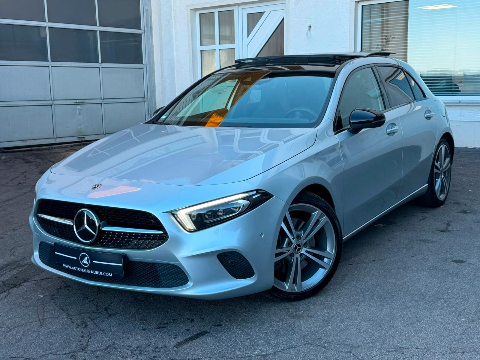 Mercedes-Benz A250 4M PANO ACC MULTIBEAM 360° MEMORY BURMESTER