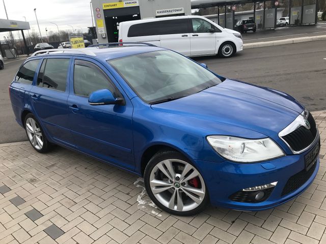 Skoda Octavia 2.0 TDI RS Combi Leder*Xenon*Navi*18