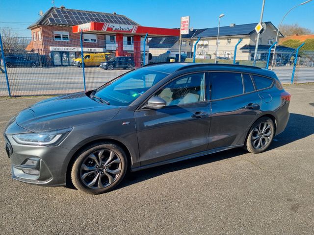 Ford Focus Turnier ST-Line Navi/Rückfahrkamera