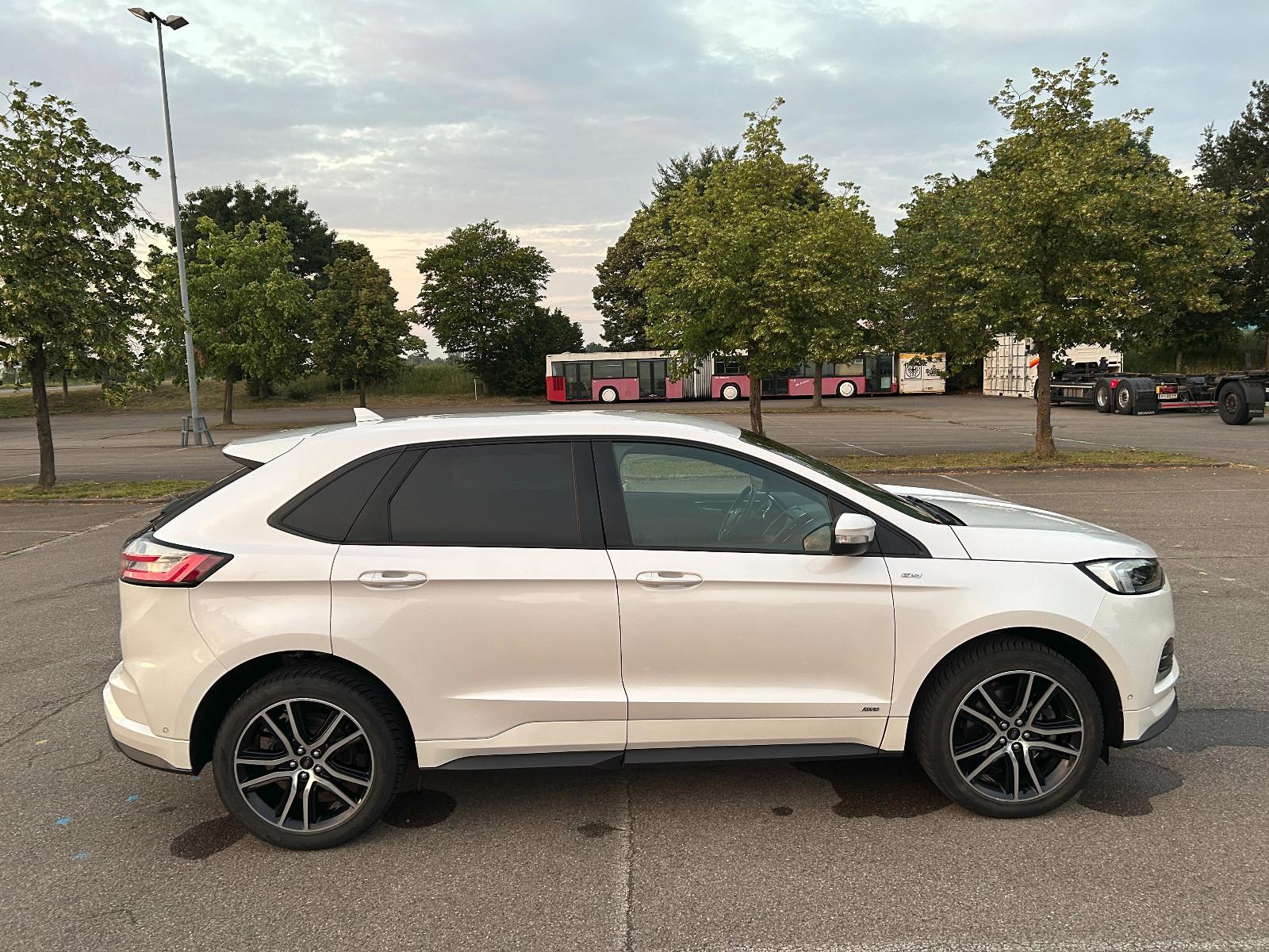 Ford EdgeST-Line4x4-360Kamera-PDC2-LED-Navi-4SHZ-DAB-