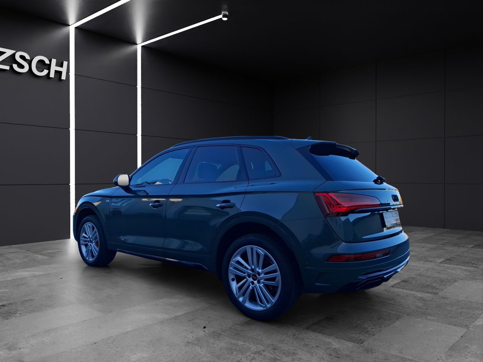 Fahrzeugabbildung Audi Q5 40 TDI S-line quattro S-tronic Matrix AHK Pan