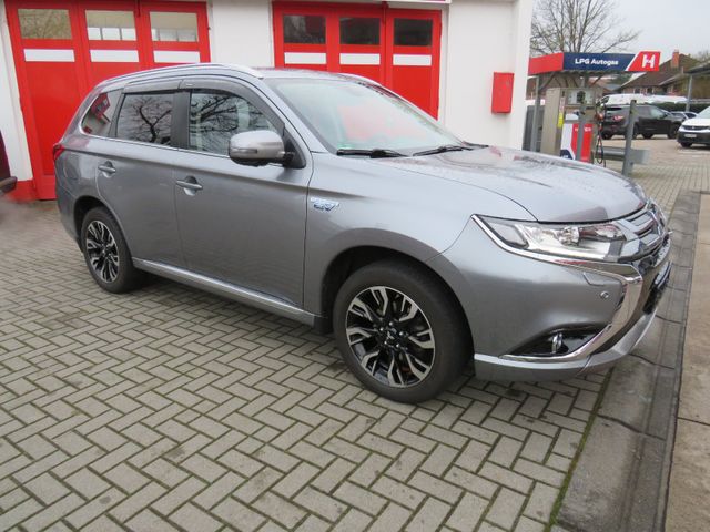 Mitsubishi Outlander PHEV Top 4WD