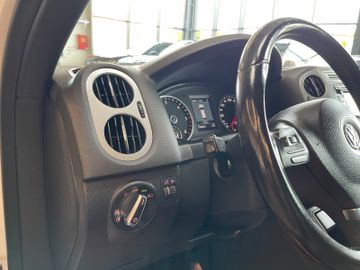 Volkswagen Tiguan Life BM 4Motion *NAVI*KLIMA*PANO*TEMPOMAT