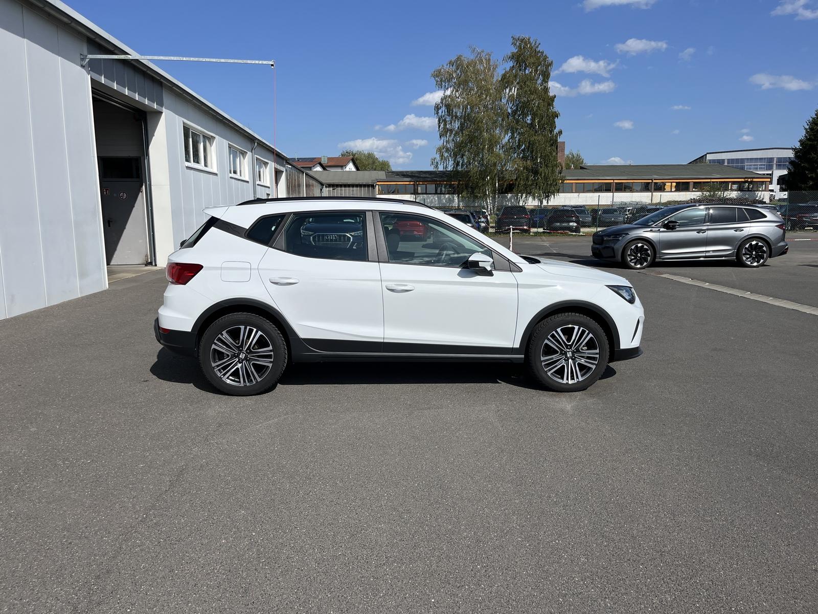 SEAT Arona 1.0 TSI DSG Style 112€ m.20% Anz. Navi LED, миниатюра 6