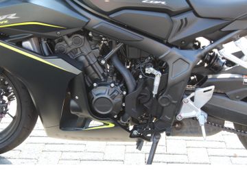 Honda CBR650R e-Clutch