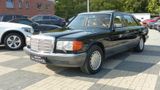 Mercedes-Benz 560 SEL Autom. 040 schwarz/Velous Dattel - Mercedes-Benz 560: Sel