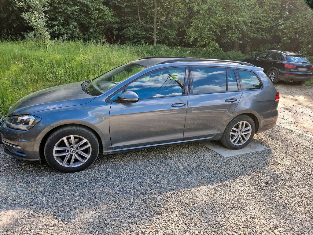 Image of Volkswagen Golf