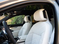 BMW 740 – 28 / 35