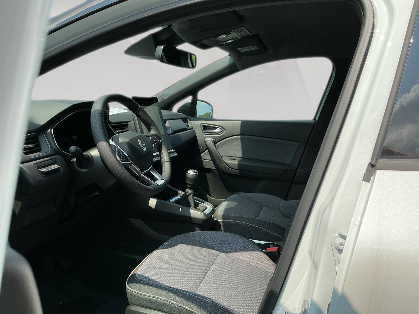 Fahrzeugabbildung Renault CAPTUR KISS TCe 90