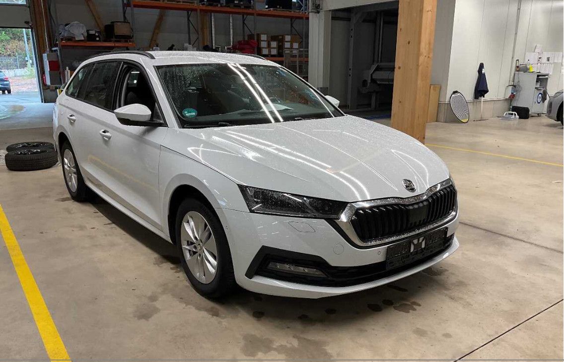 Fahrzeugabbildung SKODA Octavia Co 2.0d AT7  LED/NAVI/VIRTU/SHZ/RFK/8Fa