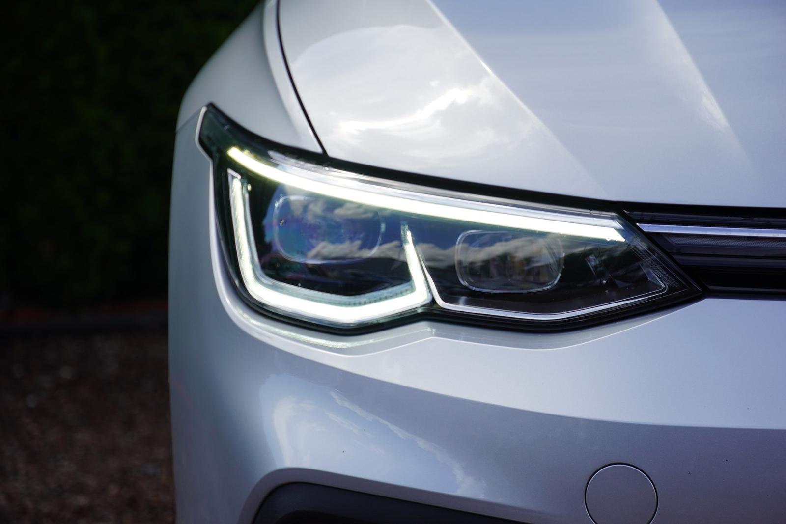 Volkswagen Golf VIII 1.5 TSI Style LED ACC Kamera AHK Navi, миниатюра 4