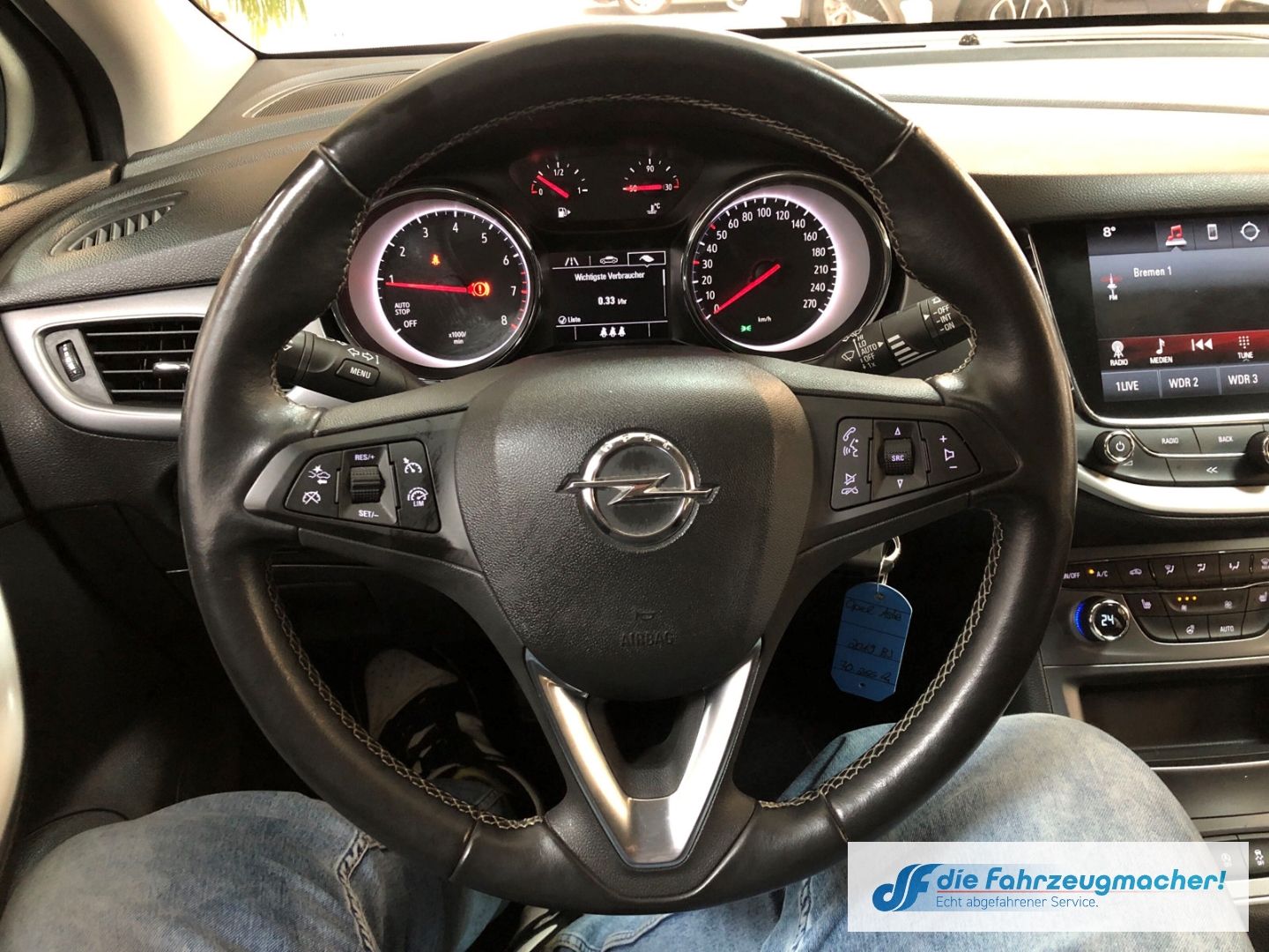 Fahrzeugabbildung Opel Astra K Sports Tourer Edition 1.4 Turbo Navi App