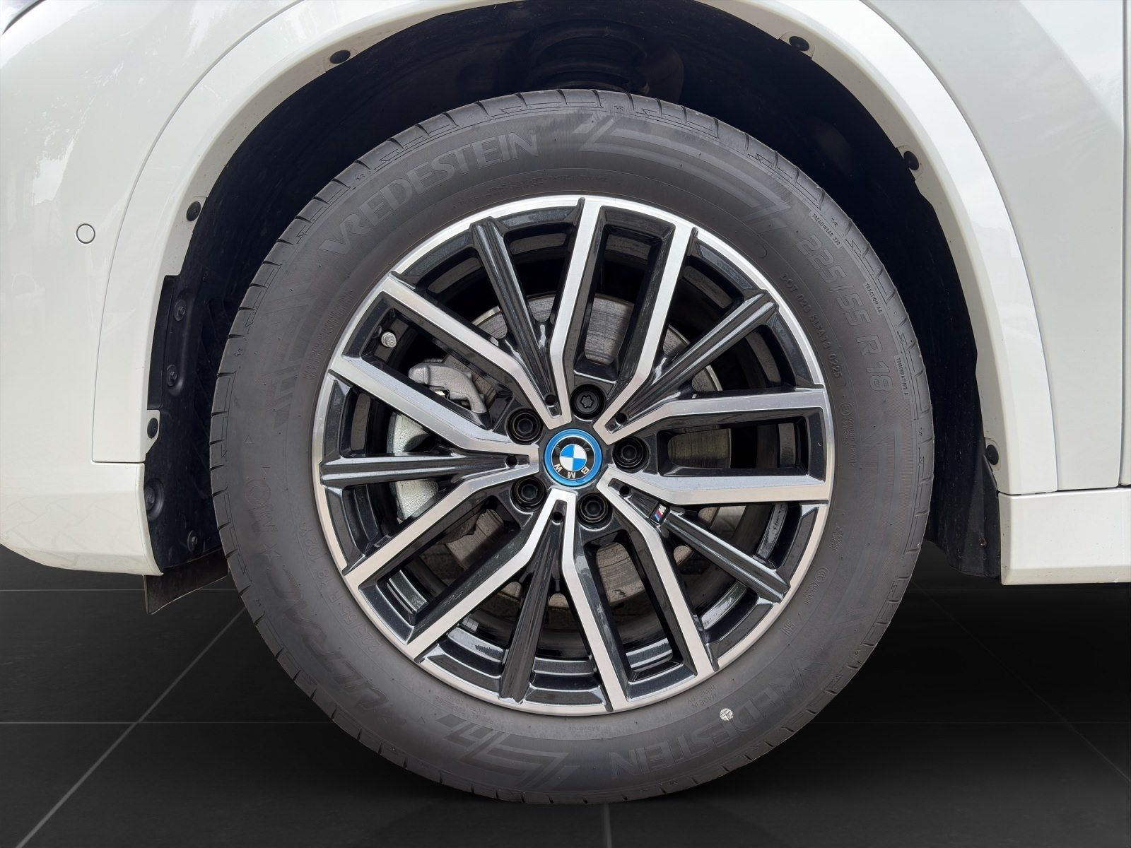 BMW iX1 - Bild 8