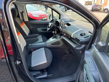 Fahrzeugabbildung Citroën Berlingo Shine M XTR HEAD UP PANO NAVI TEMPOMAT