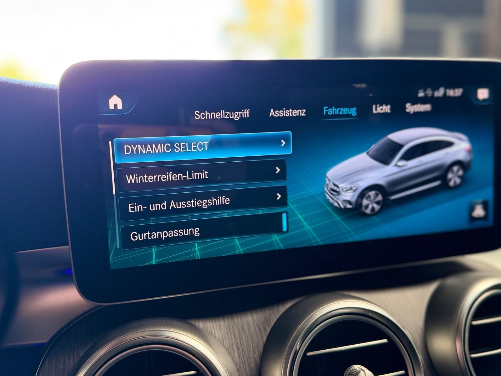 Mercedes-Benz GLC 300 COUPE 4MOT BURMESTER AMG GSD WIDESCREEN foto 25