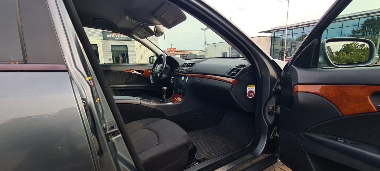 Mercedes-Benz E220 2007 — photo 10