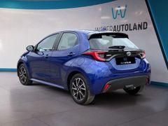 Fahrzeugabbildung Toyota Yaris Hyb Team D LED SHZ 15 Jahre Garantie