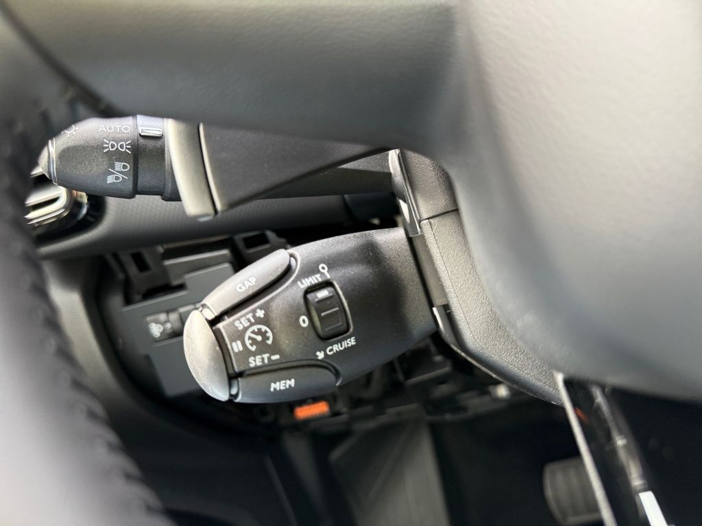 Fahrzeugabbildung Citroën C5 Aircross Hybrid 145 ë-DSC6 MAX
