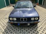 BMW E30 Cabrio - BMW aus 1990: E30