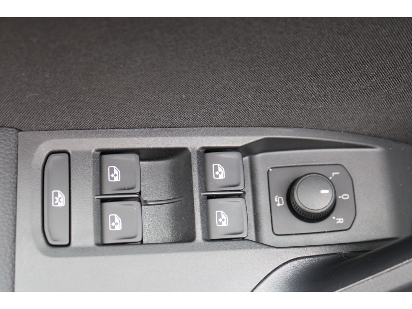 SEAT Ibiza 1.0 TSI FR LED Full Link PDC GRA Klimaauto - Image 12