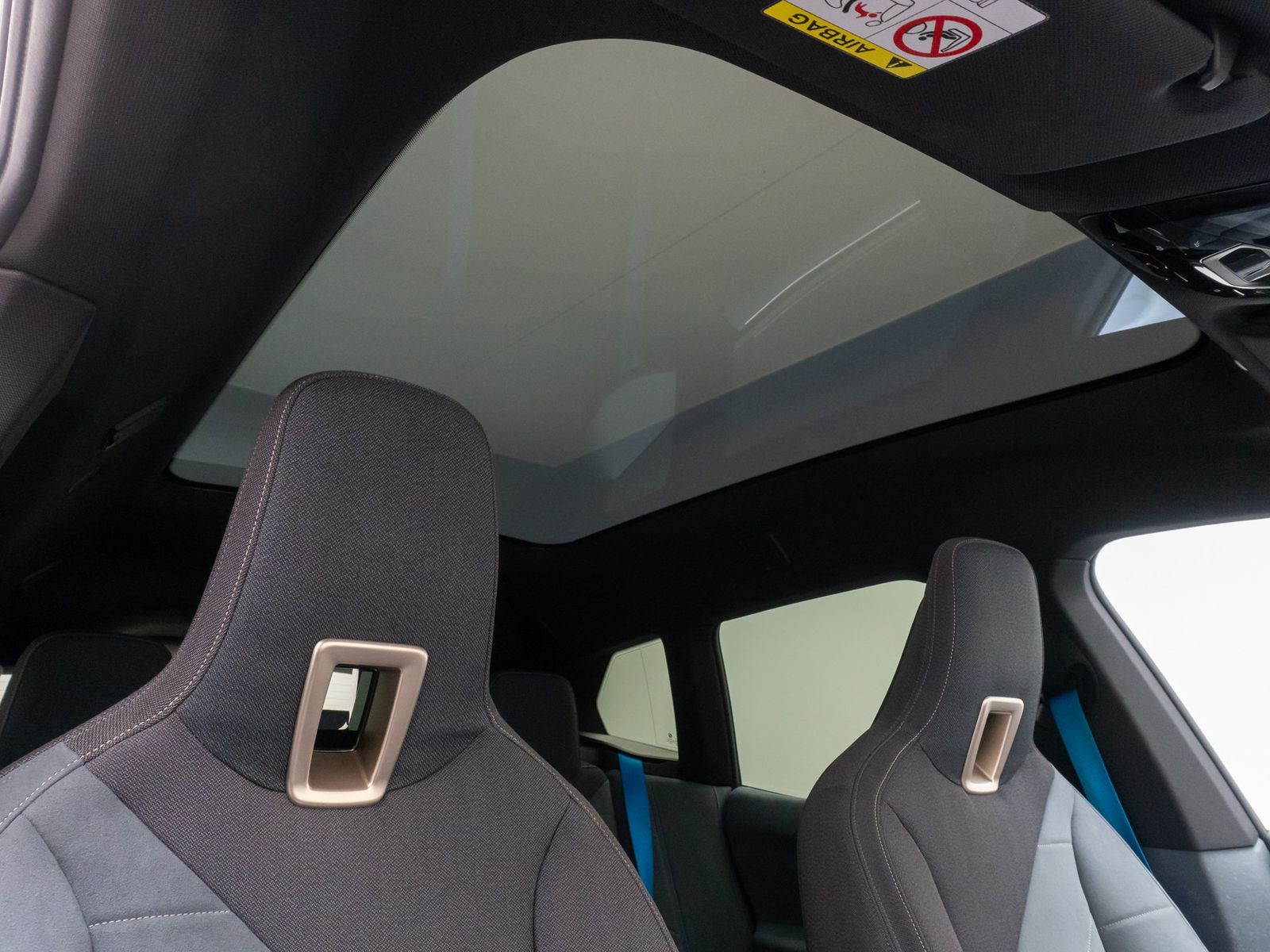 Fahrzeugabbildung BMW iX xD40 SkyLounge H/K 360° Laser ACC DAB 22Zoll