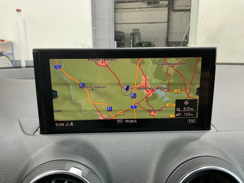 Fahrzeugabbildung Audi Q2 35 TFSI S tronic advanced-NAVI-LED-KAMERA-SHZ
