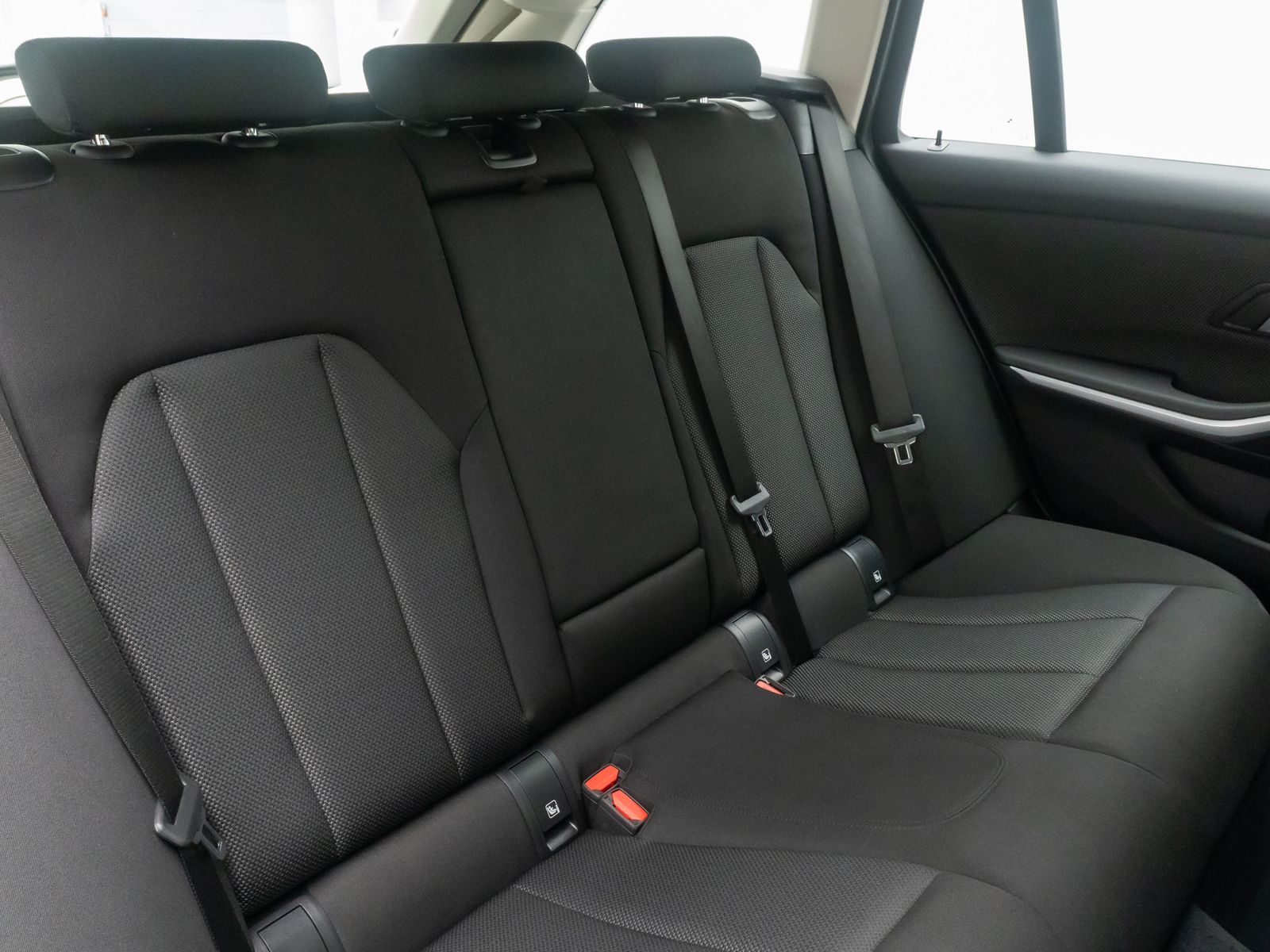 Fahrzeugabbildung BMW 318i Alarm DAB Kamera Sportlenkrad CockpitPlus
