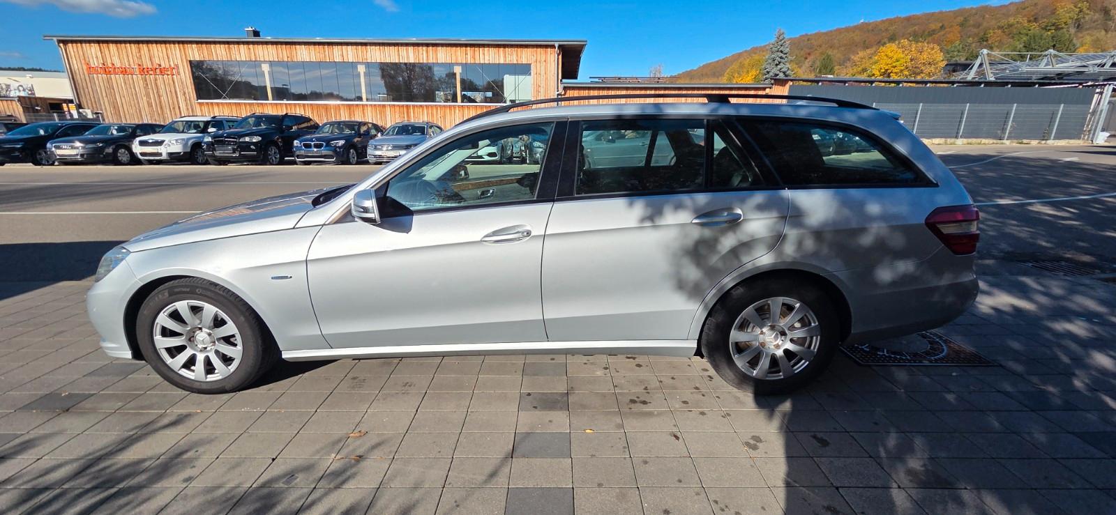 Mercedes-Benz E200 2010 — photo 5
