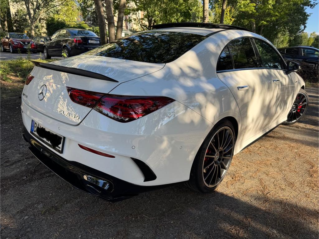 Mercedes-Benz CLA 35 AMG