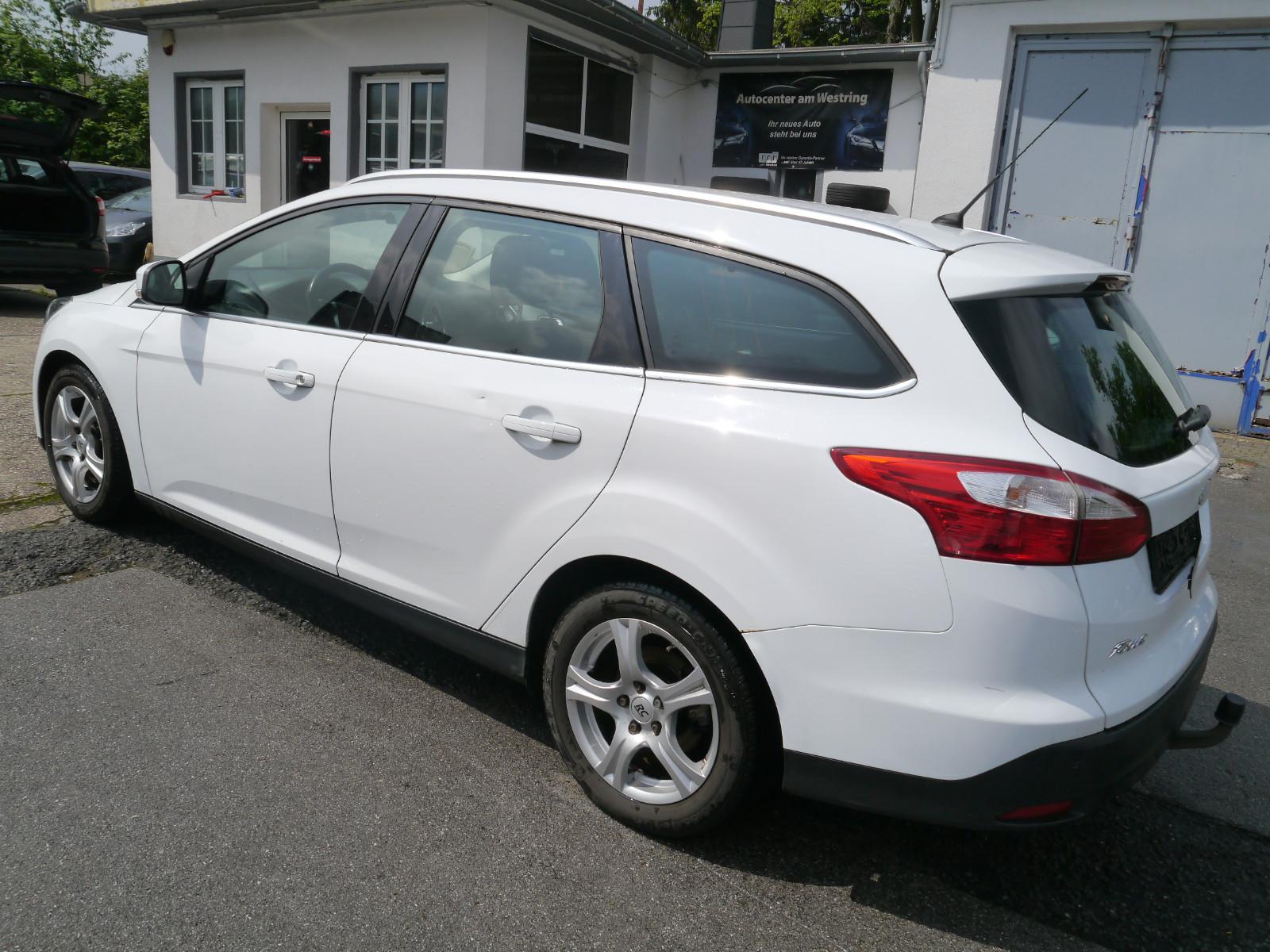 Ford Focus 2011 — photo 6