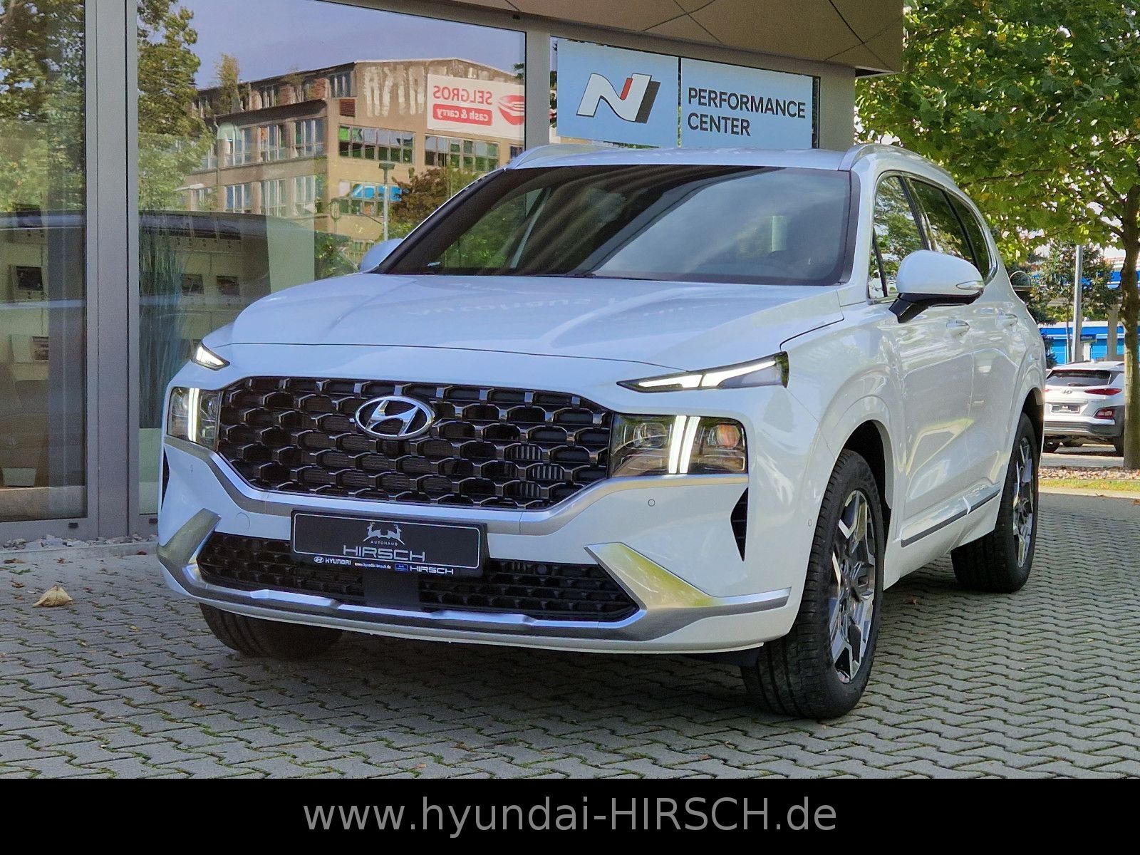 Fahrzeugabbildung Hyundai SANTA FE HEV 1.6 T-GDI 4WD SIGNATURE