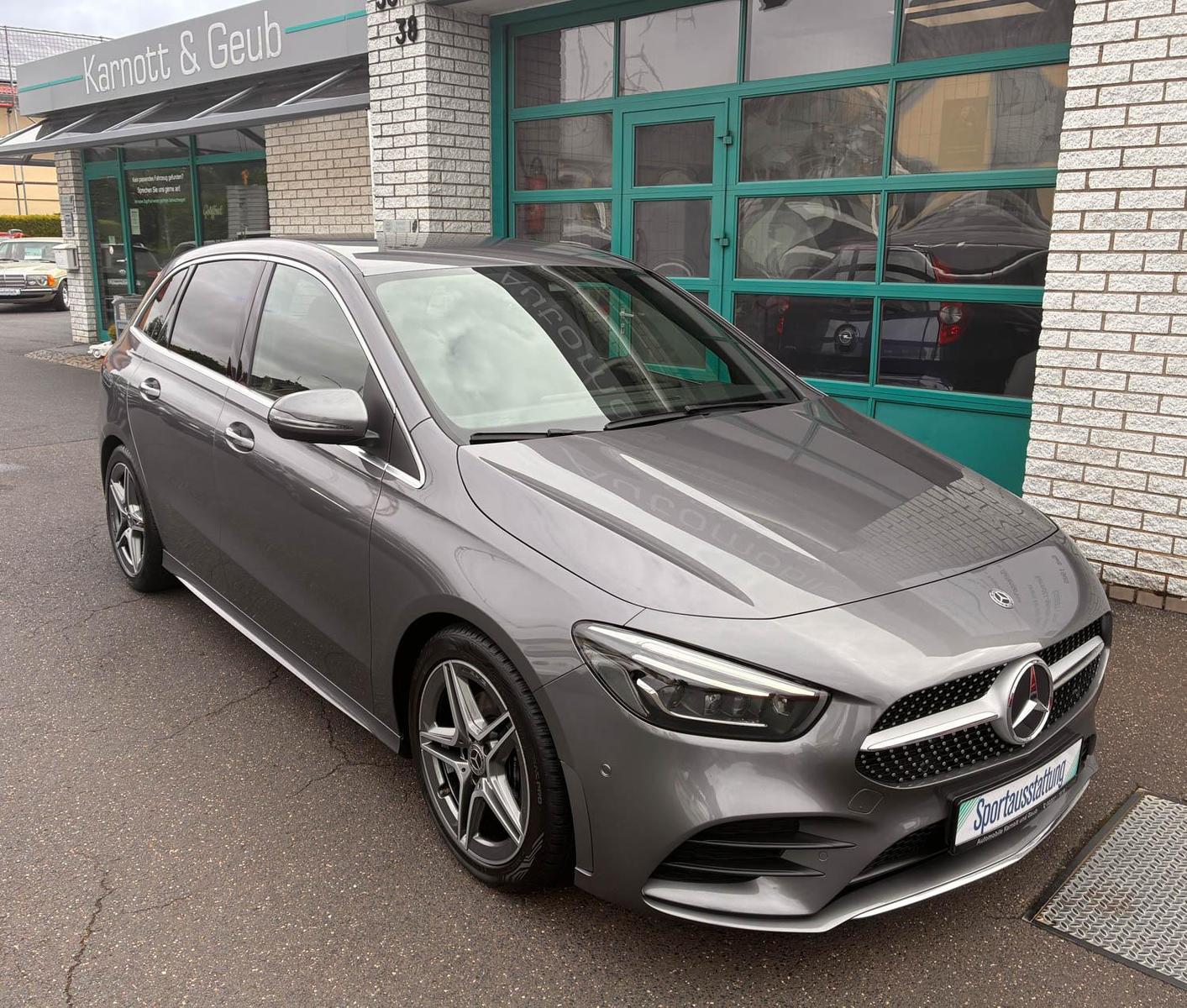 Mercedes-Benz B 180 *AMG Line* Automatik*