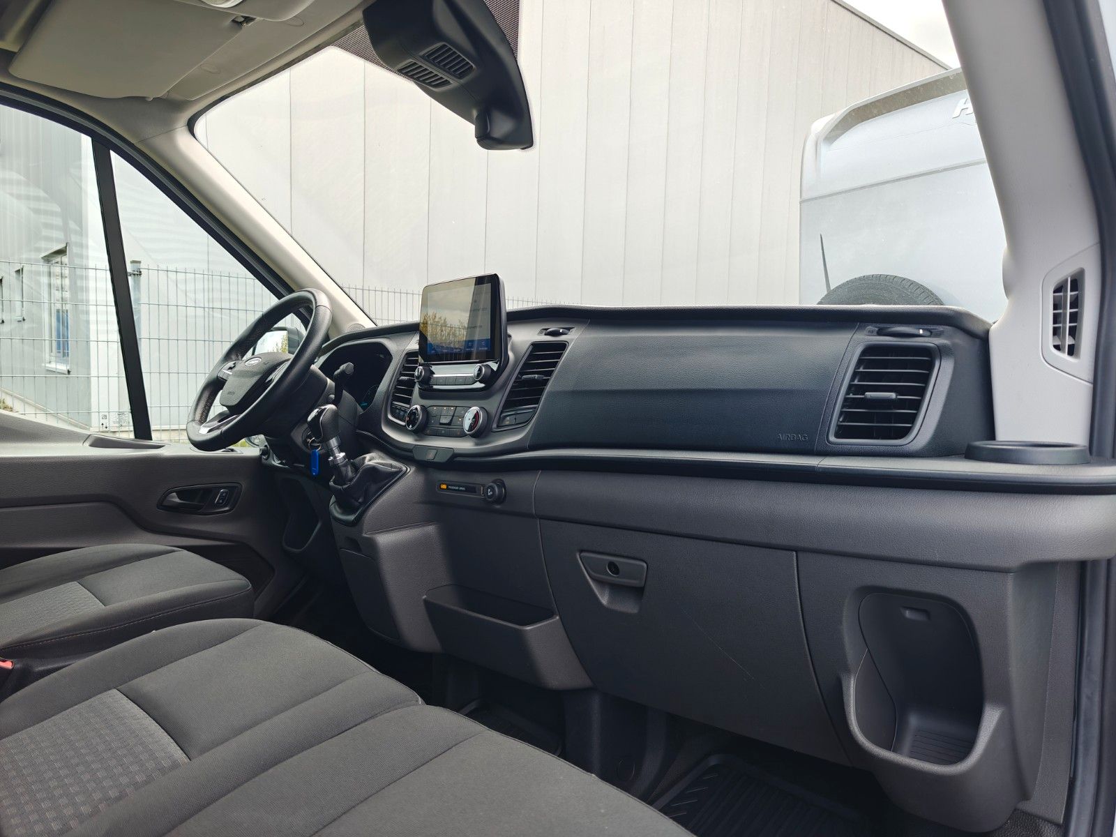 Fahrzeugabbildung Ford Transit Kasten 350EF L4 Trend, Navi, DAB, Kamera