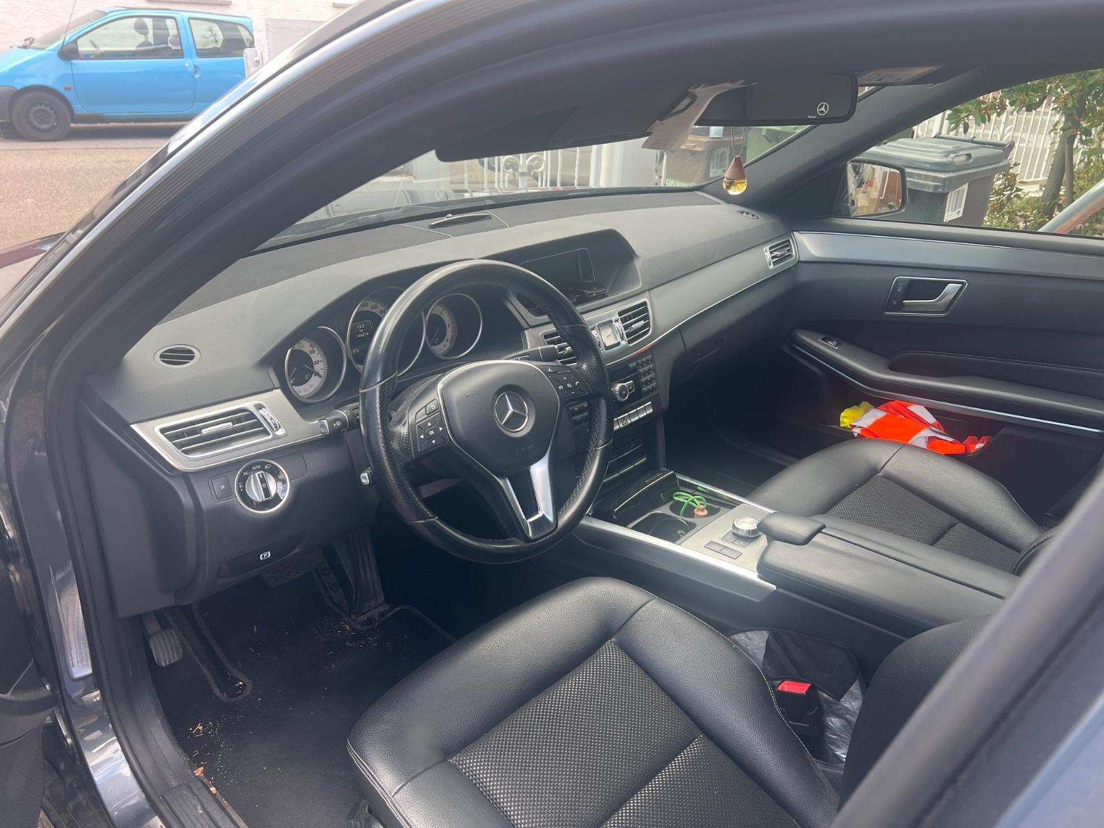 Mercedes-Benz E 220 BlueTEC BE T Edition AVANTG. Auto. Sta...