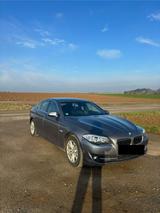 BMW 528i 6 Zylinder - BMW 528 aus 2011: 528i