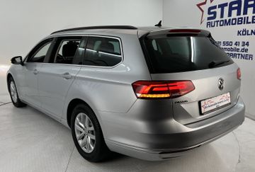 Volkswagen Passat Variant - 8